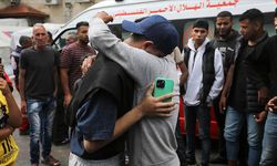 İsrail, alıkoyduğu 14 Filistinli esiri aylar sonra serbest bıraktı