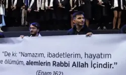 İTÜ mezuniyet töreninde ayet yazılı pankart engellenmeye çalışıldı