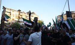 Suriye'de, İsrail'in düzenlediği saldırılar protesto edildi