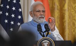 Modi'den Çin'e 'yapıcı bağlar kurma' mesajı