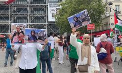 Paris'te, İsrail'in gazetecileri öldürmesi protesto edildi
