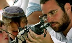 Ben Gvir, 100 bin yerleşimciye silah ruhsatı verecek
