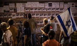 İsrailli esir aileleri, Netanyahu'dan müzakere heyetini görevlendirmesini istedi