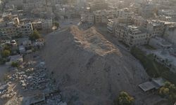 Esed rejimi, Arbin’de 5 katlı yapay enkaz dağı oluşturdu