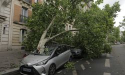Fransa’da Benjamin Fırtınası alarmı: Paris’te parklar kapatıldı