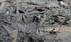 Gazze'de enkaz altında kayıp olanların çoğu kadın ve çocuk