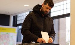 Hollanda sandık başında: Aşırı sağ rüzgarı mı, merkez blok mu kazanacak?