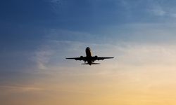 JetBlue uçağı irtifa kaybedince yolcular hastaneye kaldırıldı