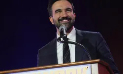 New York’ta tarihi seçim: Müslüman aday Mamdani önde