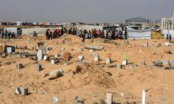 Gazze'de Filistinlilerin son sığınağı: Mezarlıklar