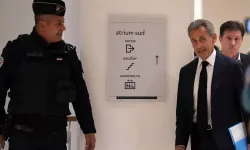 Sarkozy, 21 günlük cezaevi deneyimini kitaplaştırdı