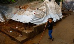 UNICEF: Gazze'de çocuklar sular altındaki çadırlarda uyuyor