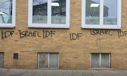 Almanya'da camilere çirkin saldırı: Duvarlara 'IDF' yazdılar