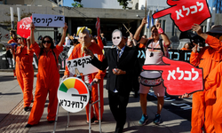 Netanyahu, af talebinin ardından mahkemeye çıktı