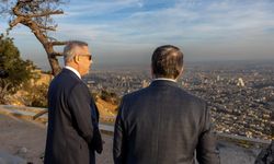 Şam'da tarihi kare: Fidan, Kasyun Dağı'ndan şehri izledi