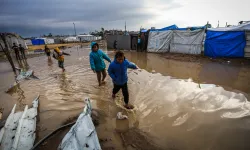 UNRWA: İsrail 1,3 milyon kişilik yardımı kapıda bekletiyor