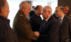 Yaşar Güler, cenazeleri almaya gelen Libyalı aileleri yalnız bırakmadı