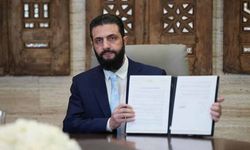 Suriye'de tarihi adım: Kürtlere vatandaşlık ve dil hakkı