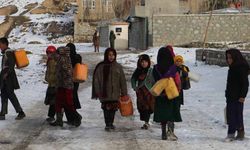 Afganistan'da kış ve açlık kıskacı: "Ölüme razı geldik"