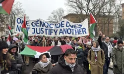 Berlin ve Paris'te Gazze için kitlesel protesto