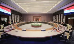 Filistinli gruplar Kahire'de neyi görüşüyor?