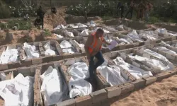 Gazze'de kimliği belirsiz naaşlar ve ailelerin dramı