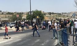 İsrail polisi Ramazan öncesi gaz bombası atan İHA'lar aldı