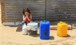 İsrail Refah'ta su tankını havaya uçurdu