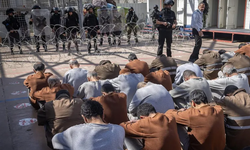 İsrail zindanlarında 118 Filistinli müebbet mahkumu