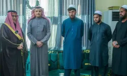Kabil'de Suudi diplomasisi: 3 Pakistan askeri serbest