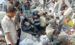 İran'da okula saldırı: 165 kız öğrenci öldü