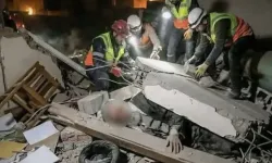 Yapay zeka yalanı: Hamaney'in cansız bedeni