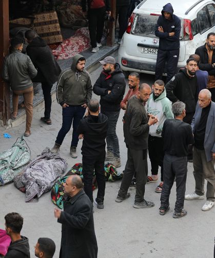 İsrail, 5 saatte 322'den fazla Filistinliyi şehit etti