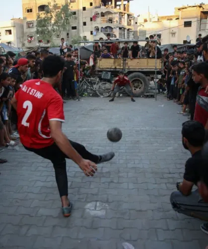 Gazze'de futbolun dönüşü: Enkaz altından sahalara
