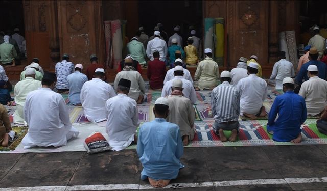 Hindistan'da Müslümanlar eğitim ve iş hayatında ayrımcılığa uğruyor