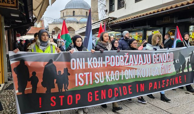 Bosna Hersek'in başkenti Saraybosna'da Filistin'e destek yürüyüşü düzenlendi