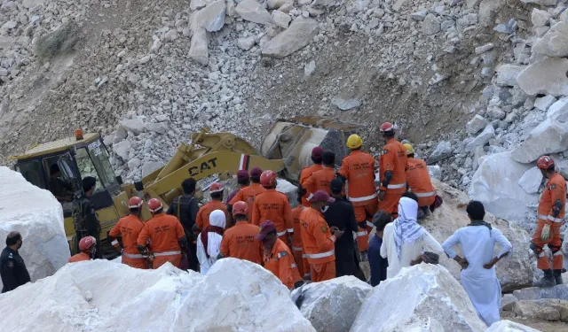 Pakistan'da maden ocağında patlama: 12 ölü