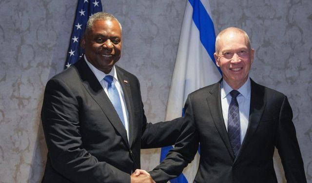 İsrail Savunma Bakanı, ABD'li mevkidaşına Refah saldırısı için kesin tarih belirlemediklerini söyledi