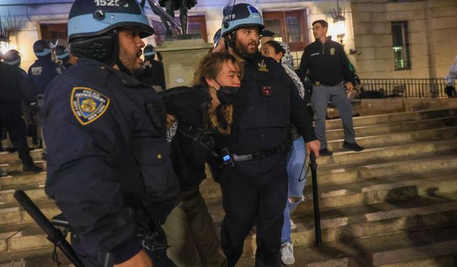 Trump, polisin Columbia Üniversitesindeki Filistin'e destek gösterilerine müdahalesinden övgüyle söz etti
