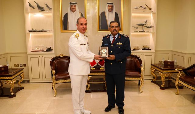 Deniz Kuvvetleri Komutanı Oramiral Tatlıoğlu Katar'ı ziyaret etti