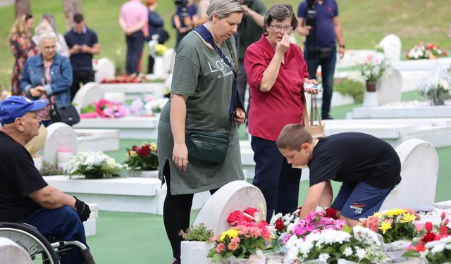 Bosna Savaşı'ndaki "Kapiya Katliamı"nın 29. yılında, öldürülen 71 sivil anıldı