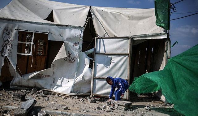 Filistin Kızılayı, Gazze'de El-Mevasi'de "tek çadırlık" bile yer kalmadığını bildirdi