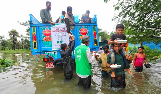 İHH selden etkilenen Bangladeş için acil yardım çalışması başlattı