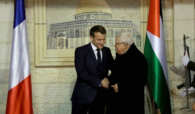 Fransa Cumhurbaşkanı Macron ve Filistin Devlet Başkanı Abbas, Gazze'yi görüştü