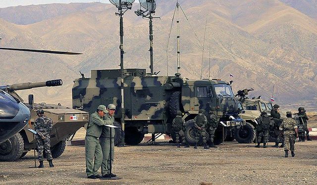Kamboçya ve Çin, ortak askeri tatbikata başladı