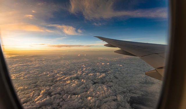 Pakistan ve Hindistan, hava sahası yasağını bir ay uzattı