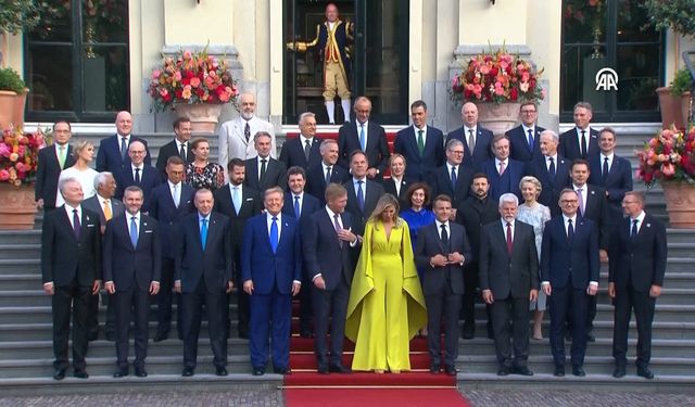 Erdoğan ve Trump NATO Zirvesi'nde yan yana