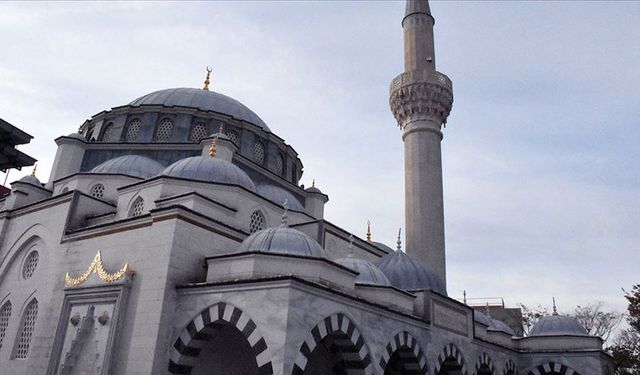 Japonya’da Müslümanlar bayram sevincini Tokyo Camisi'nde yaşıyor