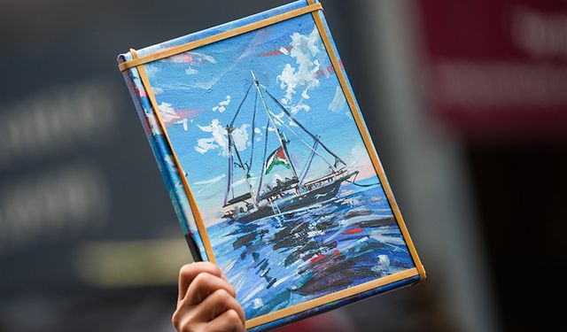 İsrail'in alıkoyduğu "Madleen" gemisindeki vatandaşlara Türkiye'den tam destek