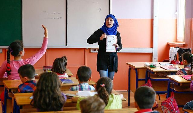 Suriye'de kapsamlı bir eğitim müfredatı değişikliği yapılacak